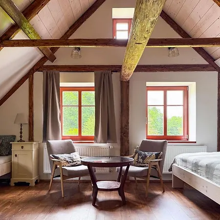 Mezi Stezkami Casa de Férias Hejnice (Liberec)